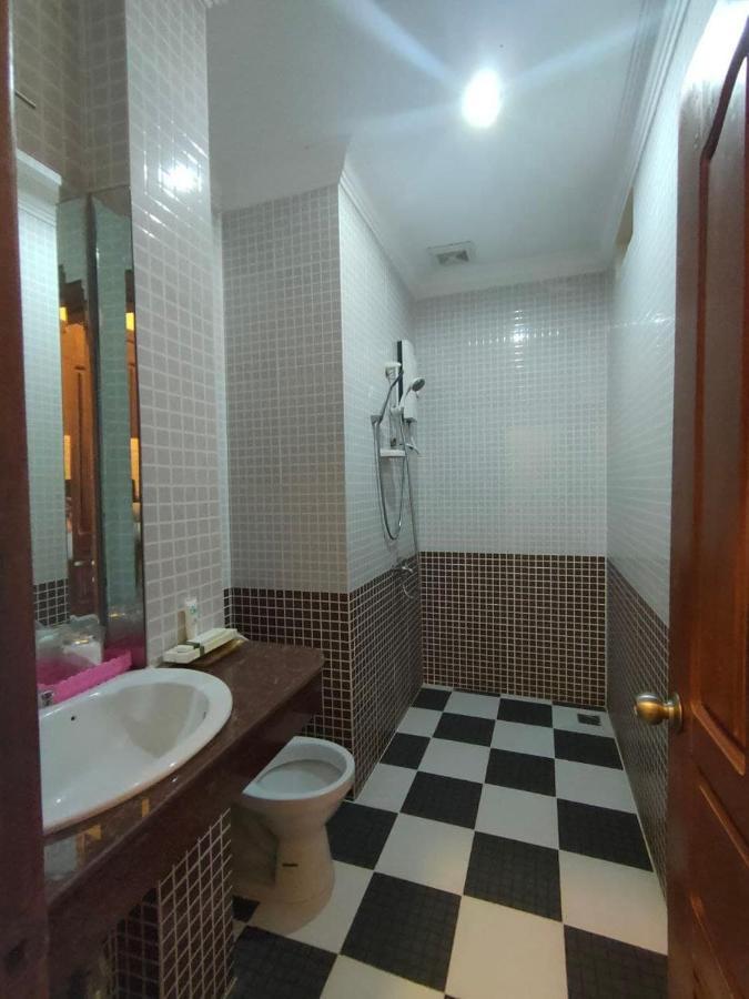 Spean Meas Hotel Phnom Penh Exteriör bild